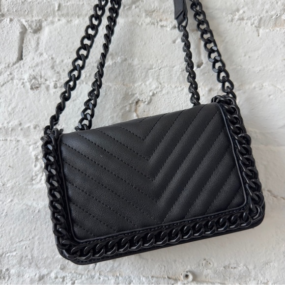 Aldo Black Quilted Crossbody Bag with Chain - Picture 1 of 5